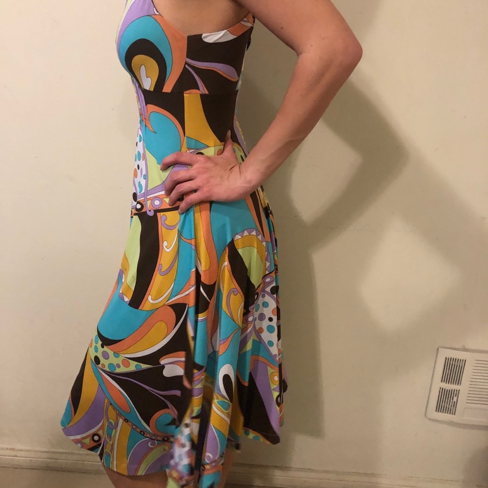 Dress - Picture 2 of 4